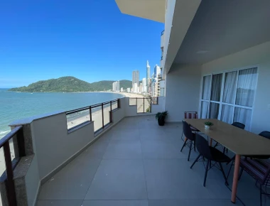 Amplo Apartamento Mobiliado Na Barra Sul Vista Mar