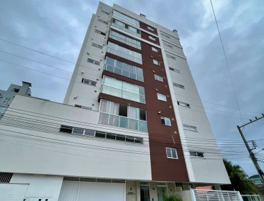 Apartamento No Centro De Camboriú Com Suíte