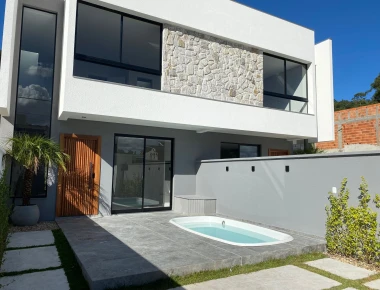 Casa Com Alto Padrão De Acabamento 