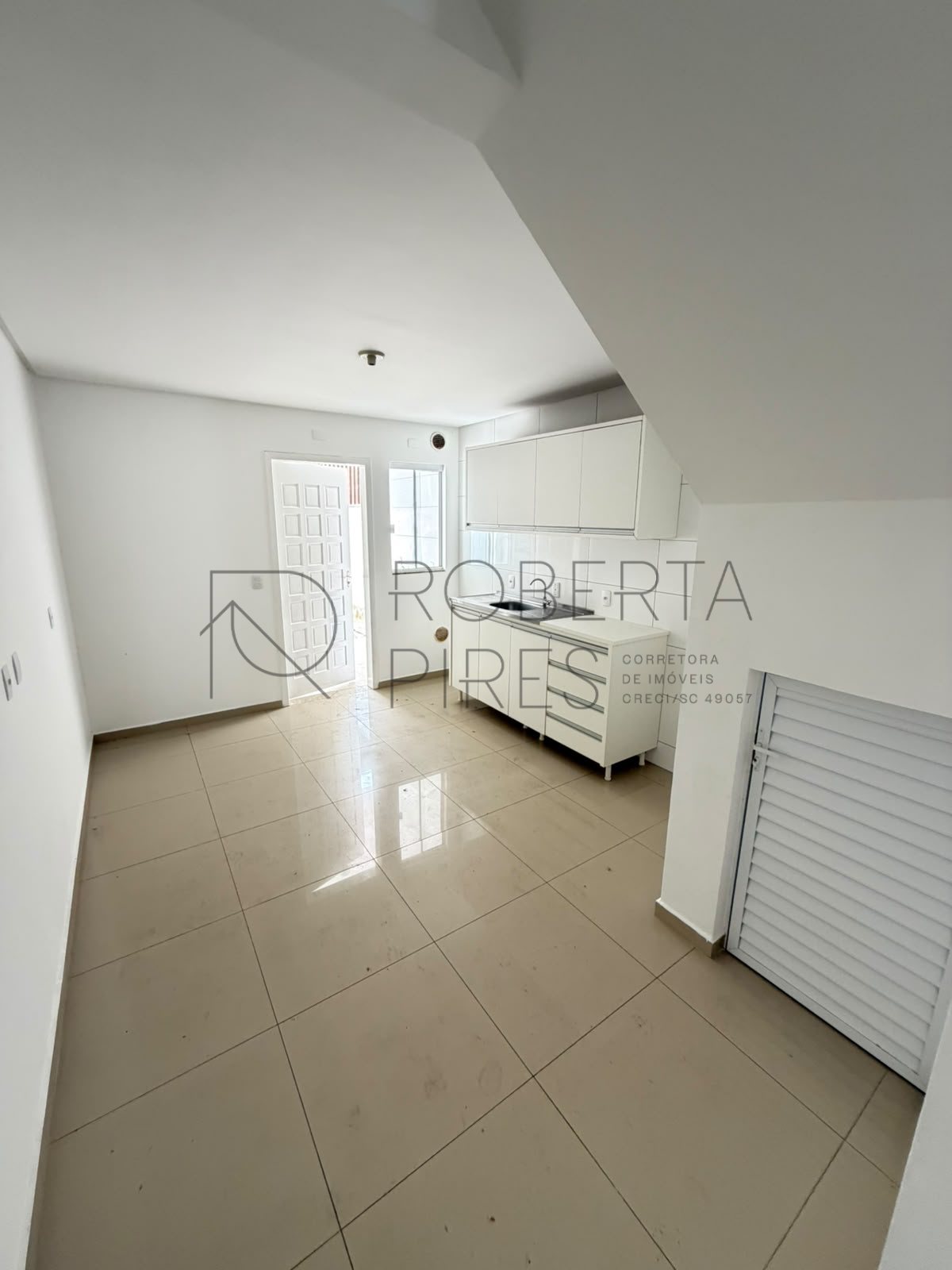 Sobrado à venda bairro Tabuleiro Camboriú – foto 2