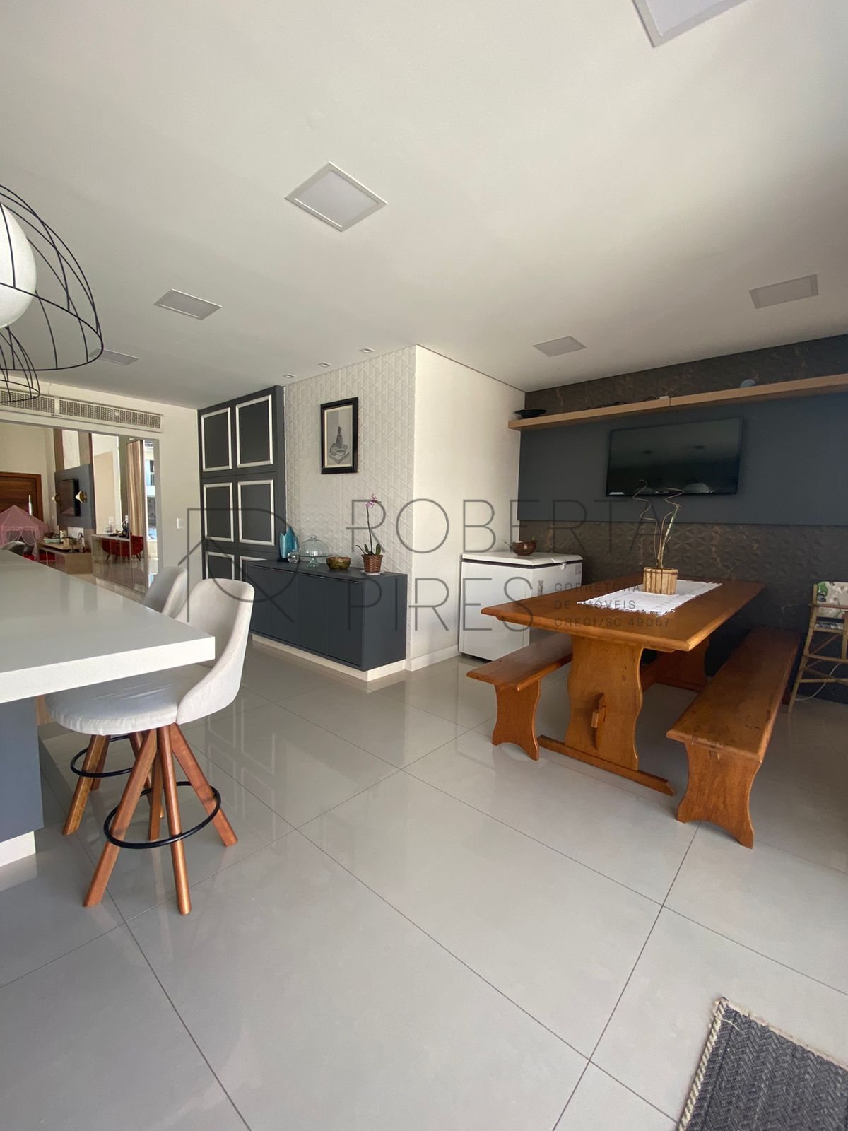 Linda Casa Mobiliada 3 quartos no Caledônia – foto 2