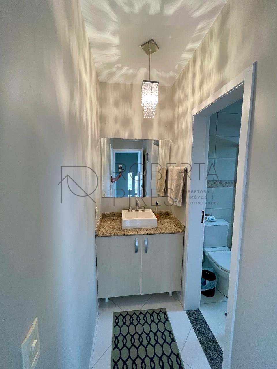 Ampla Casa com 3 dormitórios – foto 2