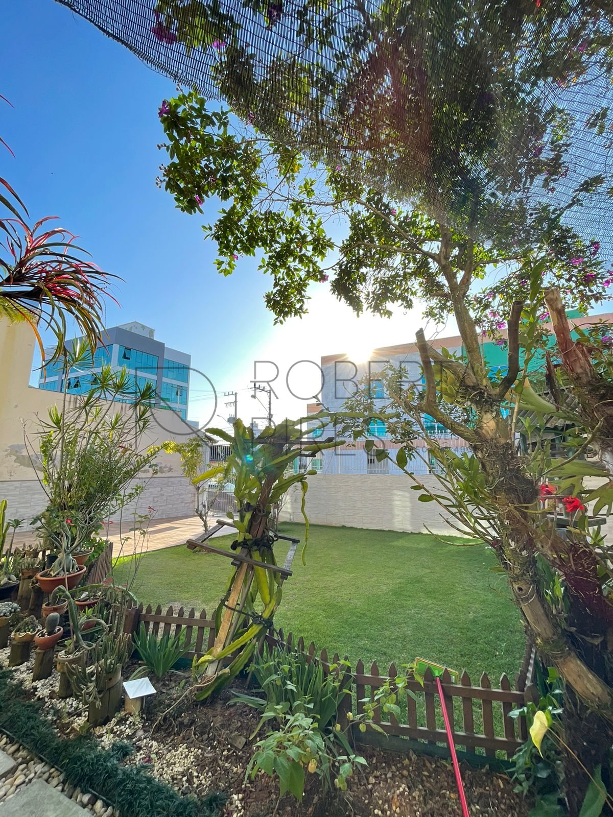 Casa com amplo terreno Centro de Camboriu – foto 3