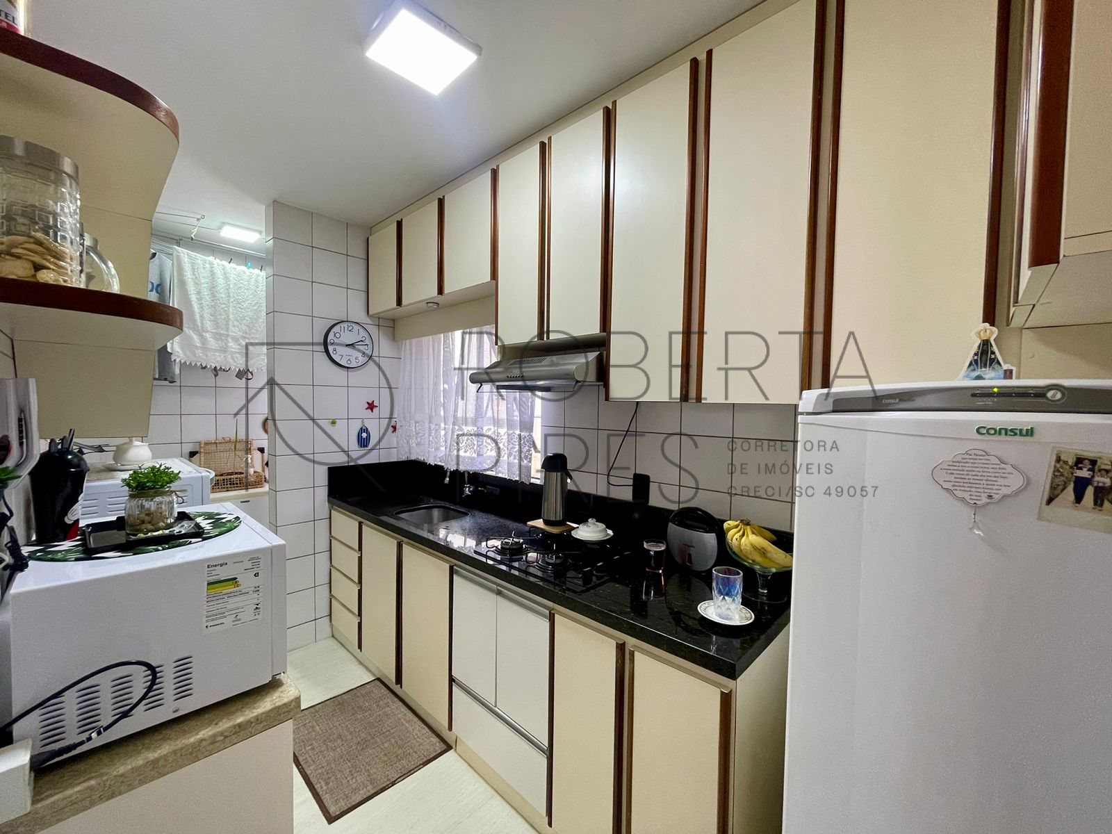 Apartamento completamente reformado Centro de Balneário Camboriú – foto 3