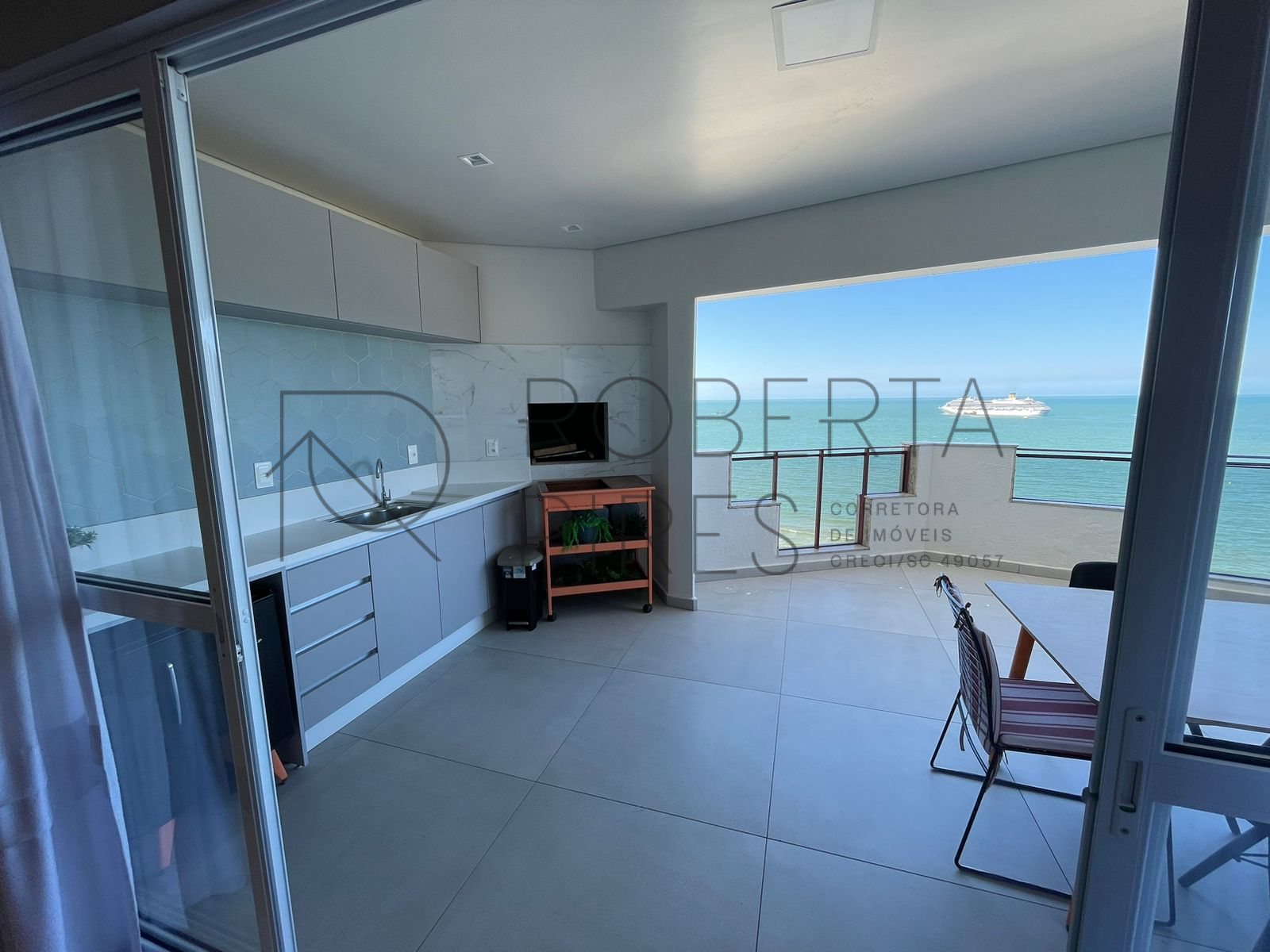 Amplo apartamento mobiliado na Barra sul Vista mar – foto 2