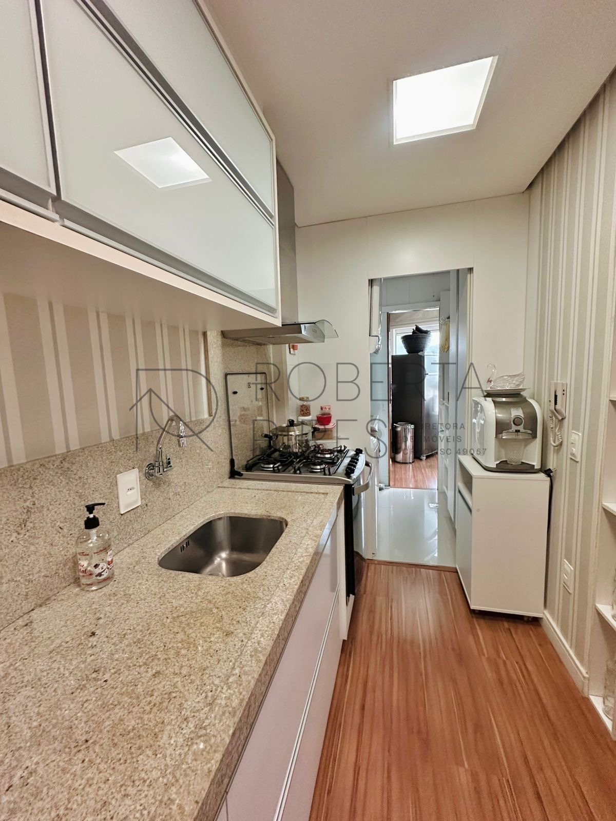 Apartamento semi mobiliado no Centro de Camboriú – foto 10