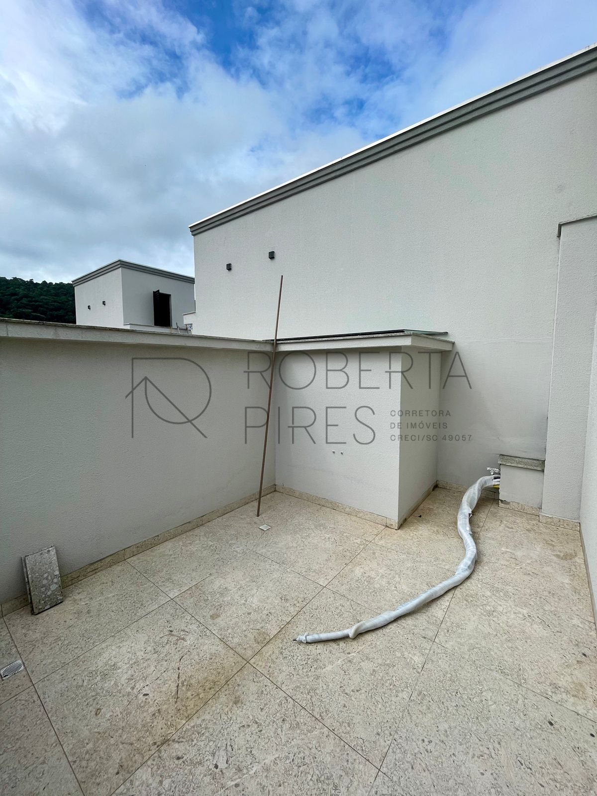 Sobrado Triplex no Terras Altas com Piscina – foto 5