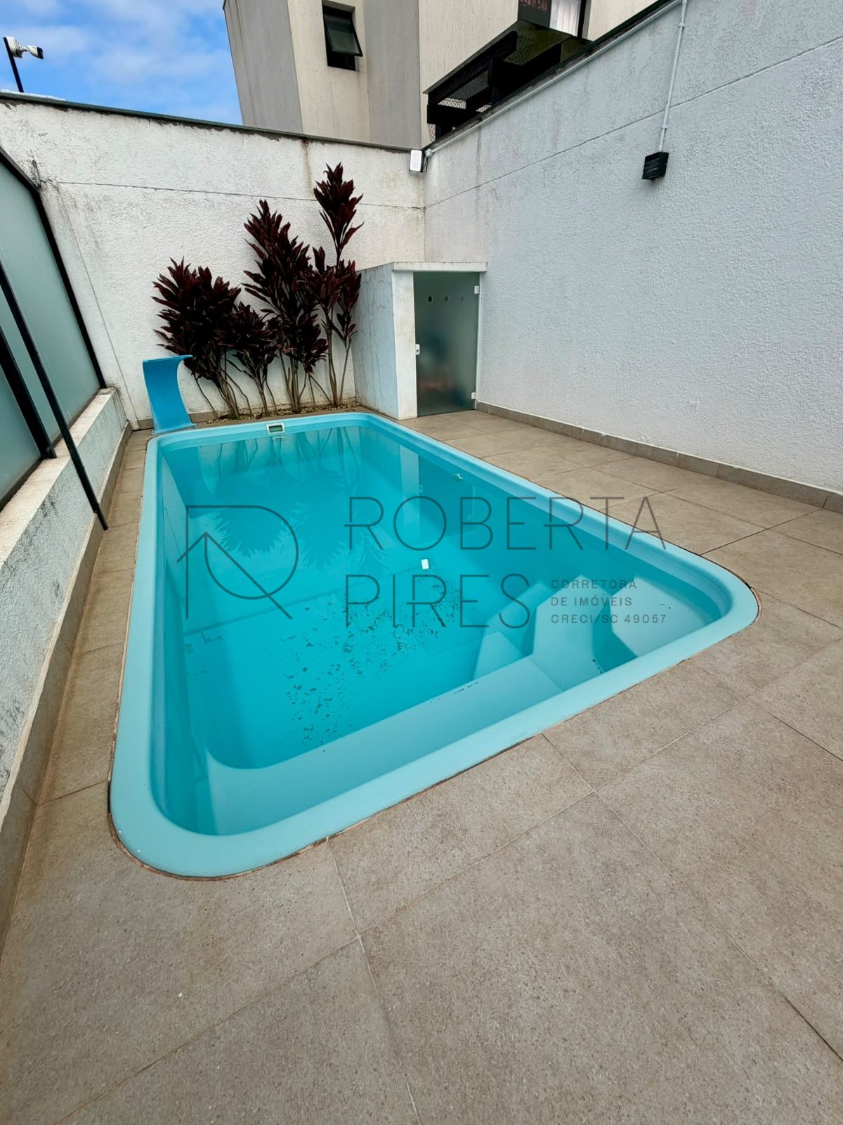 Sobrado com *3 dormitórios* Rio Pequeno com piscina – foto 2