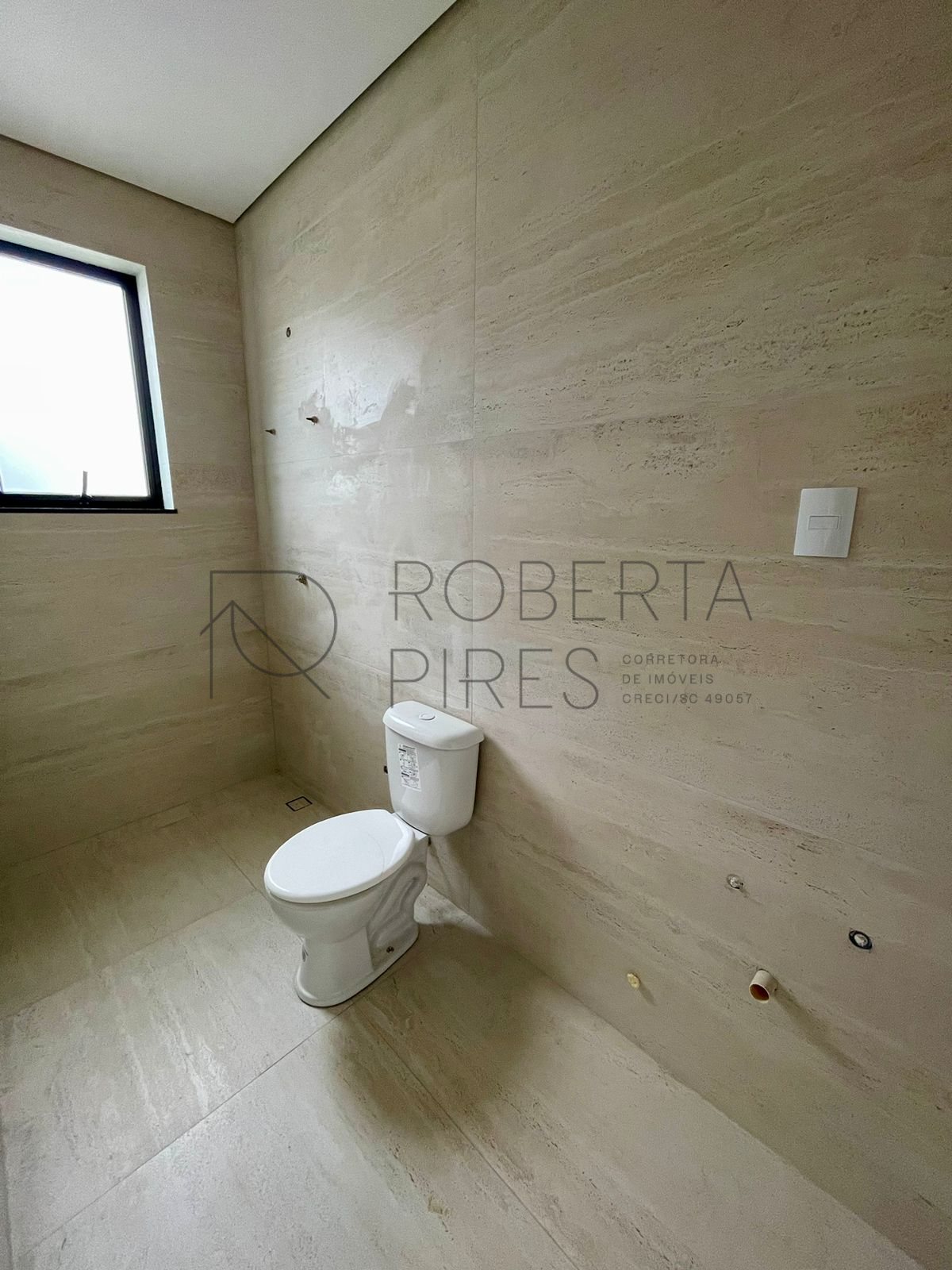 Casa Moderna no Condomínio Caledônia – foto 2