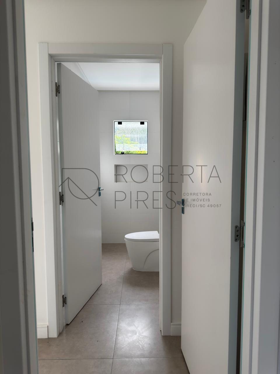 Sobrado novo com piscina, no bairro Rio Pequeno – foto 4