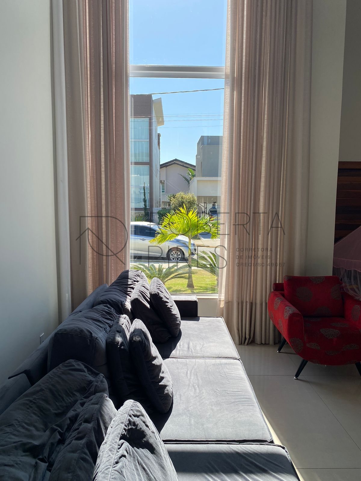 Linda Casa Mobiliada 3 quartos no Caledônia – foto 5