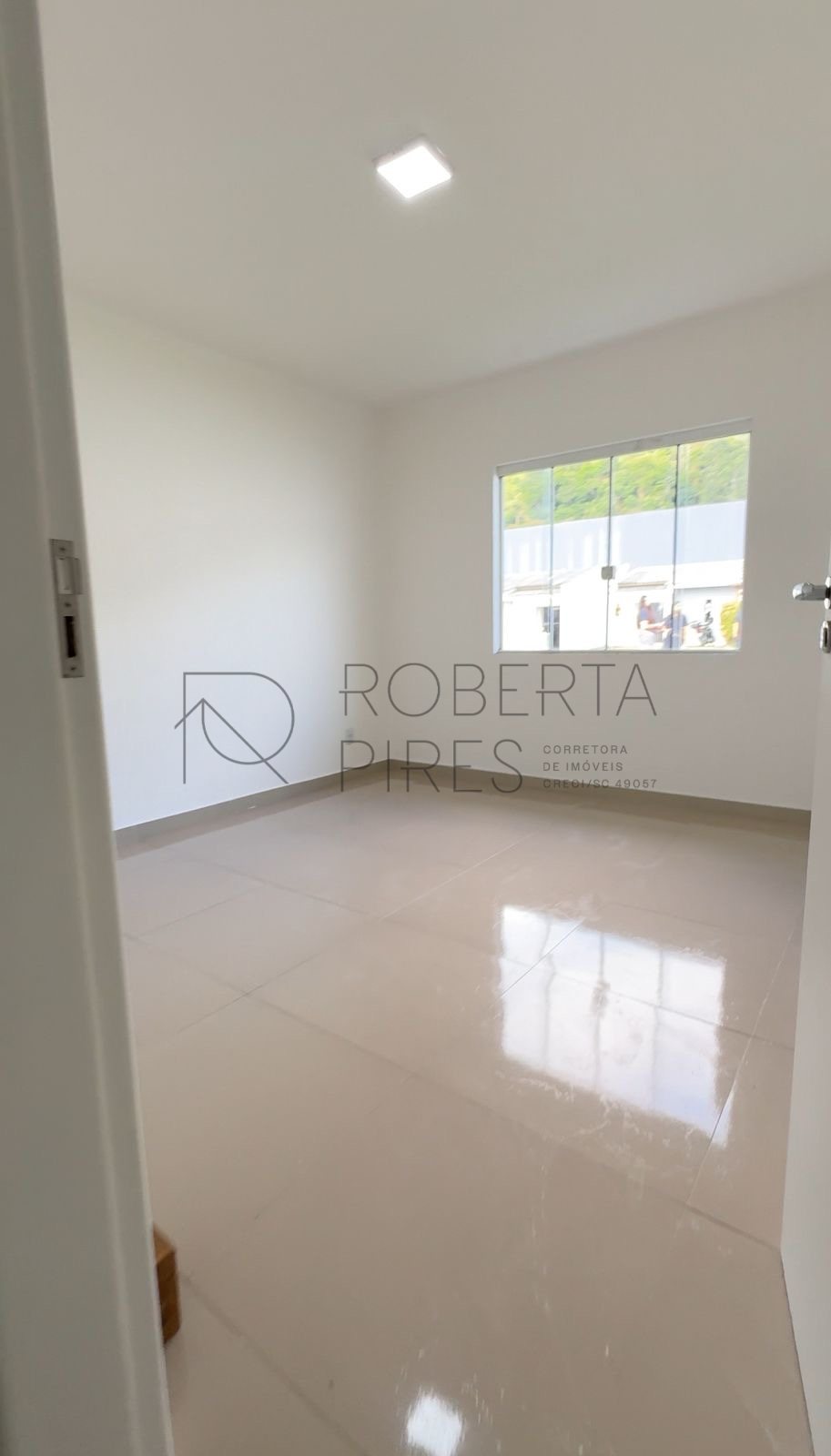 Casa em condomínio no Rio Pequeno – foto 3
