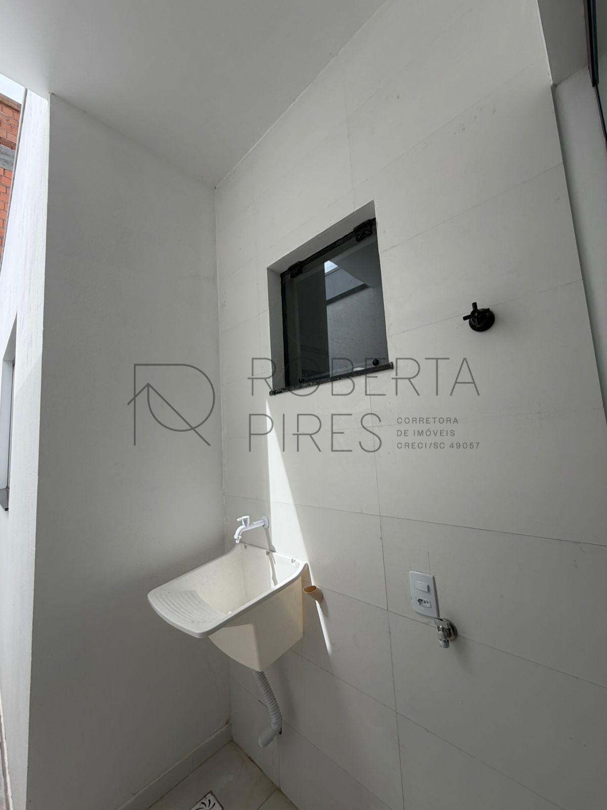 CASA TÉRREA À VENDA EM CAMBORIÚ – foto 13