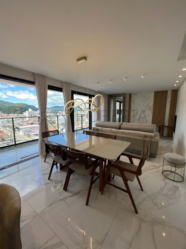 Apartamento 3 Quartos (1 suíte) – Centro, Camboriú