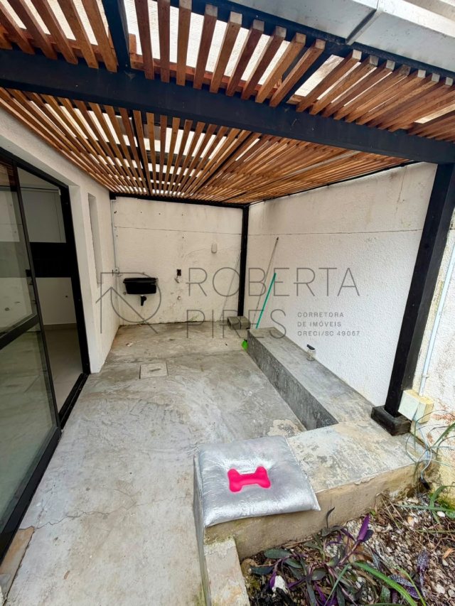 Sobrado 3 Quartos (1 suíte) – Rio Pequeno, Camboriú