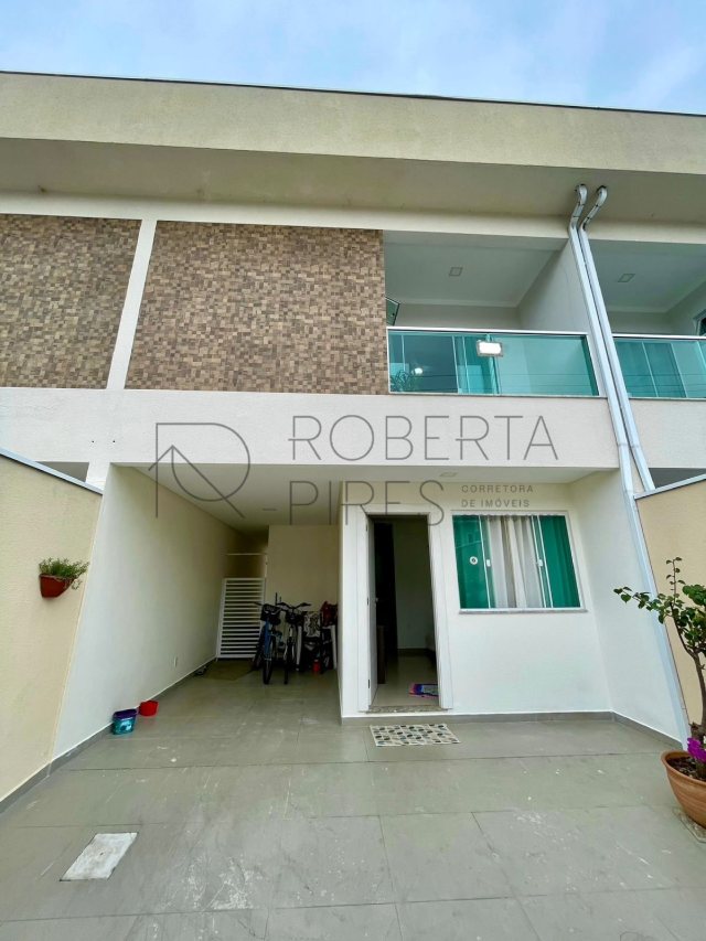 Sobrado 3 Quartos (1 suíte) – Rio Pequeno, Camboriú